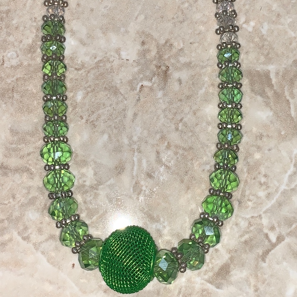 Crystal bead necklace - Picture 6 of 8
